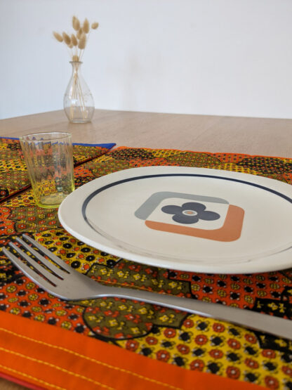 Sets de table jaune orangé à motif provençal – Image 5