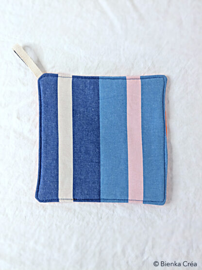 Manique multicolore et à rayures bleues
