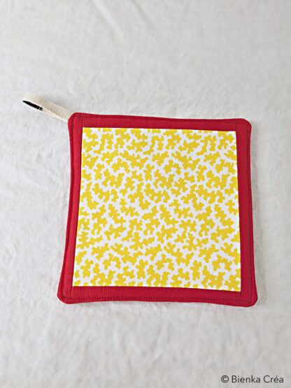 Manique rouge à motifs jaunes – Image 3
