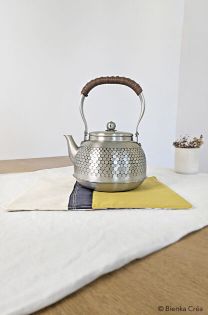 Dessous de plat jaune, blanc et gris – Image 2