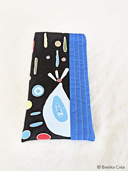 Étui-pochette noir et bleu à motifs – Image 3