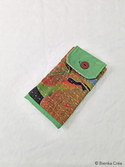 Étui-pochette à rabat vert et orange à motifs – Image 2