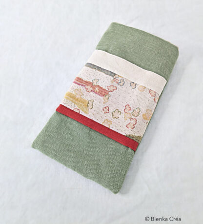 Étui-pochette doublé vert amande et orange à motifs – Image 4