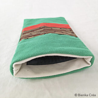 Étui-pochette doublé vert et marron à motifs graphiques