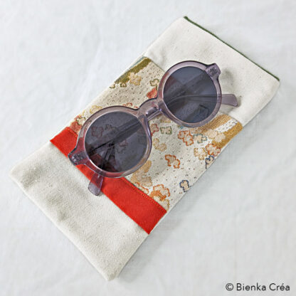 Étui-pochette blanc crème à motifs orangés – Image 2