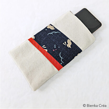 Étui-pochette blanc écru et noir à motifs – Image 2