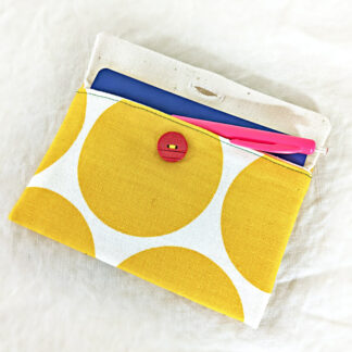 Pochette blanche à gros pois jaunes